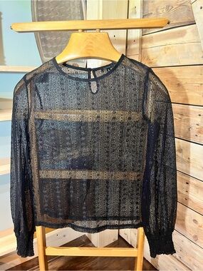 Dynamite Black Sheer Lace Long-Sleeve Blouse